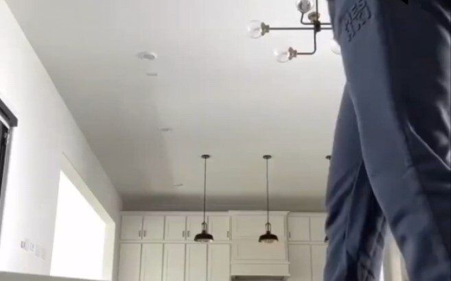 Gấp ở thân giày, đau trong lòng tôi!