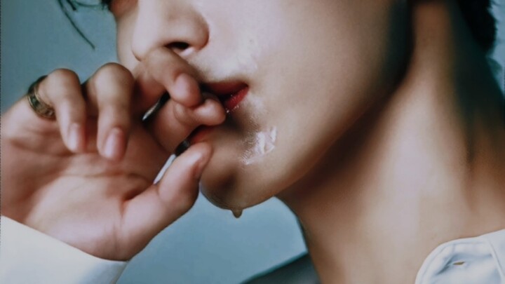 【หลี่สั่วหมิน｜สายฟ้าแลบสาวนักฝัน กระจกแตก 01】“น้ำเยอะขนาดนี้...แบบนี้ก็ควบคุมตัวเองไม่อยู่แล้วเหรอ?”