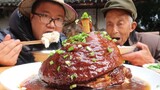 Món ngon nổi tiếng Tứ Xuyên “Chân giò Dongpo”, bàn tiệc cuối năm