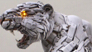 Big cat beast, a tiger assembled from a Gundam model kit