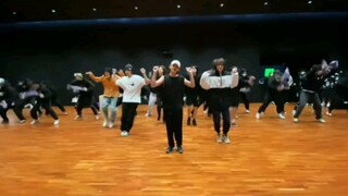 BTS RUN DANCE PRACTICE BY V