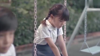 【Quảng cáo hài hước Thái Lan】Nữ: Em thích anh! Nam: Anh thích mẹ em…