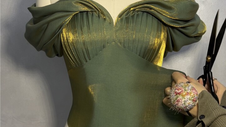 Today, I'm draping a 1:1-scale evening gown.