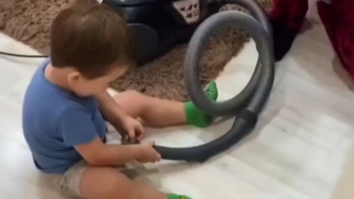 【Bayi Manusia】Teater Komedi Kecil ☛㊱