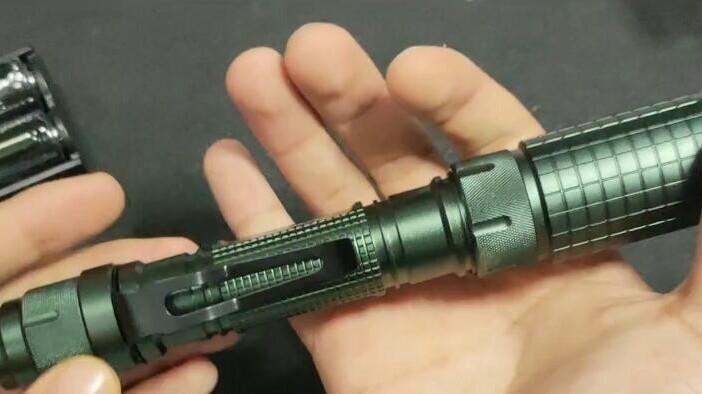 I bought a "black technology" flashlight on 100yuan.com. It is said that when it is turned on, the w