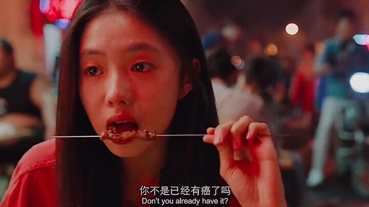 Harus diakui, selera Zhang Yimou memang sangat tajam; dari para “perempuan pilihan” yang ia pilih, t