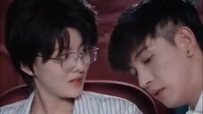 [FULL]A girl disguises herself as a boy to attend class in place of her brother,