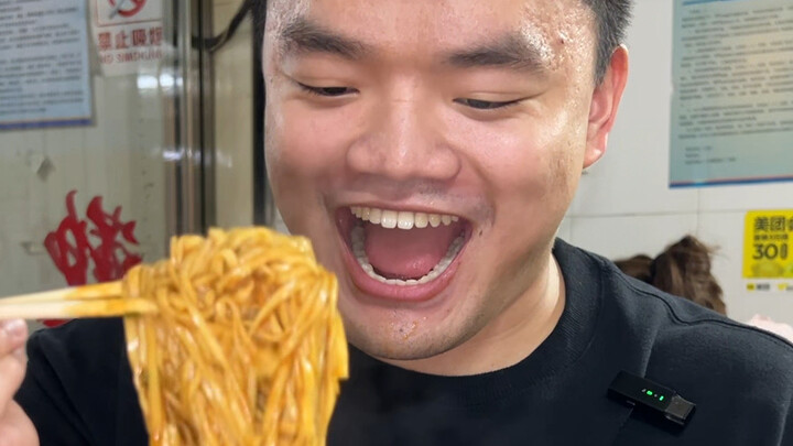 4 orang makan sampai kenyang di Sha County, coba tebak berapa harganya!