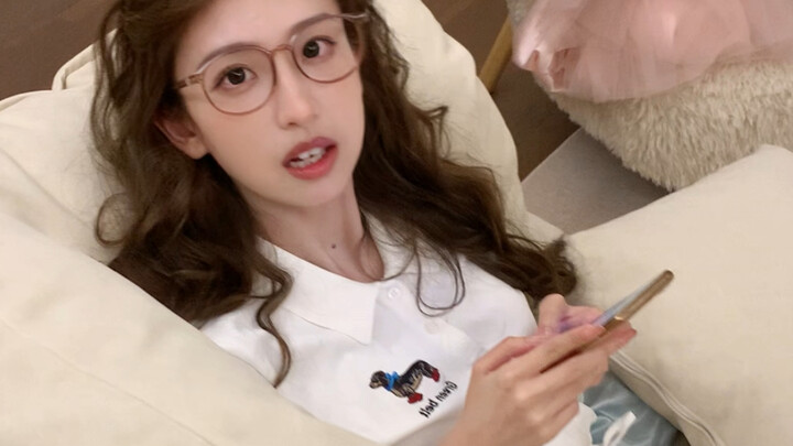 المشكلة ليست بيني وبينك، بل بيننا جميعًا والمشكلة.