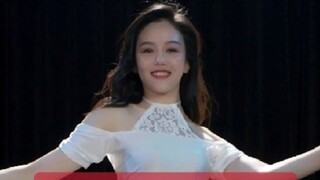 Hidup mungkin membosankan, tapi akan ada angin saat kamu menari