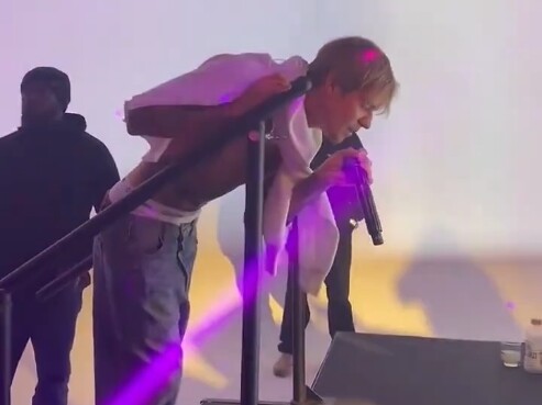 Stay terindah dinyanyikan Bieber setelah mabuk