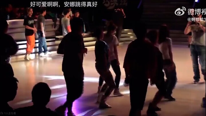苏醒给我唱跳到80