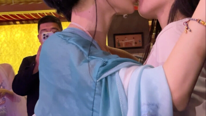 Oh my god! This is killing me!!!!