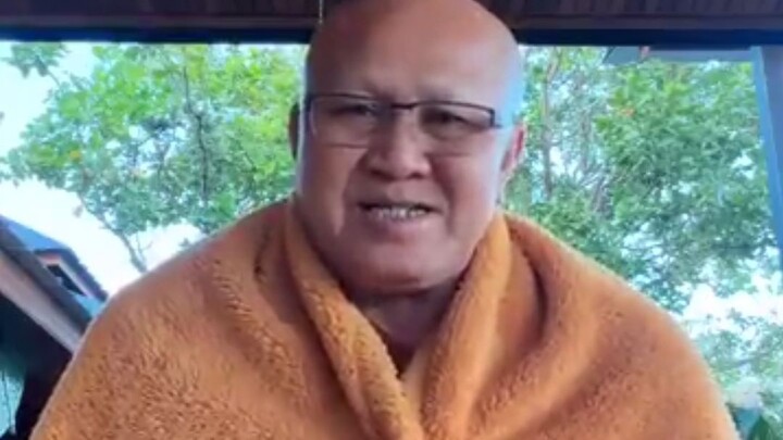 หลวงตาให้พร