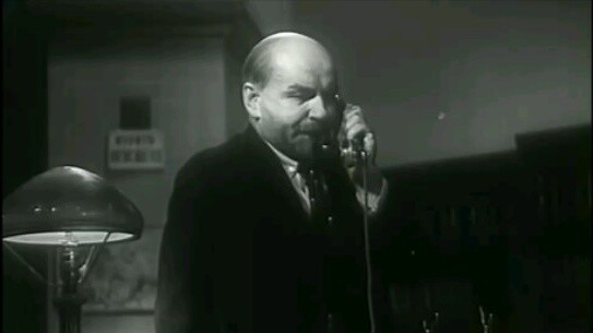 [เลนินในปี 1918] นักเก็งกำไรที่น่ารังเกียจ