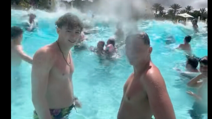 The “English or Spanish” challenge that’s going viral online—anyone who moves is gay!