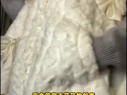 穿着毛茸茸的外套被荷兰人认作一只羊