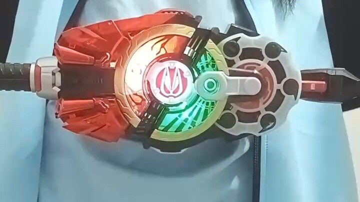 Bị nghi là đai đầu tiên của nữ sinh trung học cơ sở chuyên quay phim