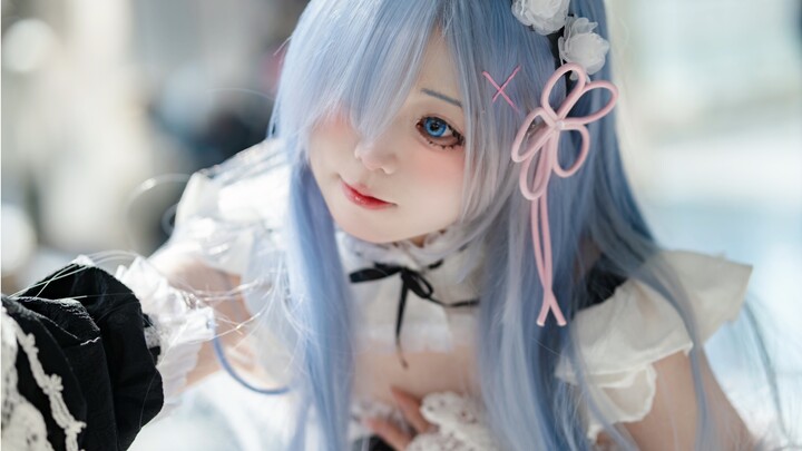 Rem cosplay