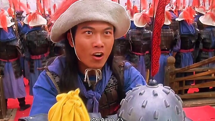 Saat tak punya uang, dia jual teman demi kemewahan; begitu kaya, dia balik lagi untuk beli teman—ora