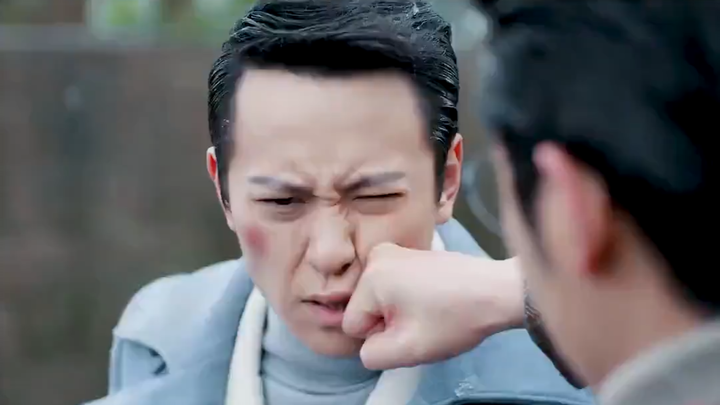 นึกว่าพี่ชายเป็นหนุ่มนักเรียนขี้โรค ใครจะคิดว่าตัวตลกกลับกลายเป็นตัวเอง