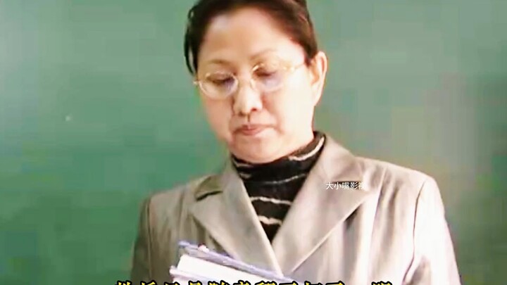 Quay cốc trà một cái là biết ngay người này có vấn đề, quá bá đạo rồi con ơi