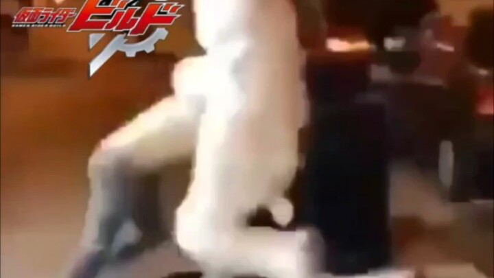 正在保护地球的天才物理学家桐生战兔