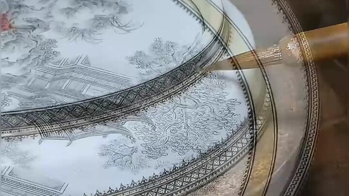 Những nghệ nhân kỳ tài ở Cảnh Đức Trấn, ai nấy đều sở hữu tuyệt kỹ tinh hoa; vẽ tay trên gốm vững nh