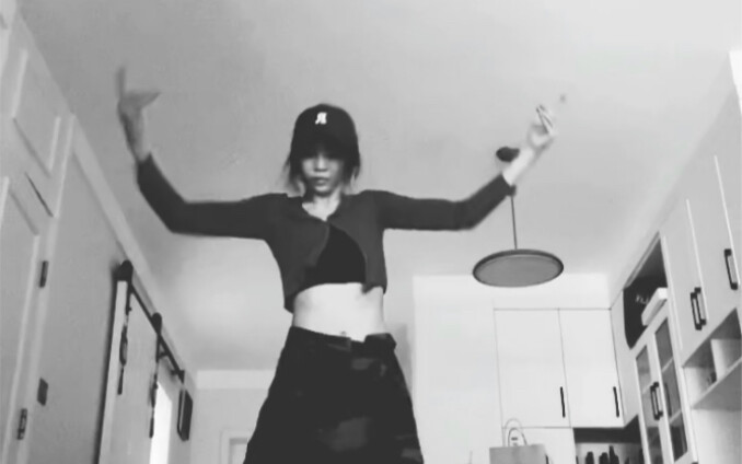 Street Fighter! High school student dances to the song [newthing]