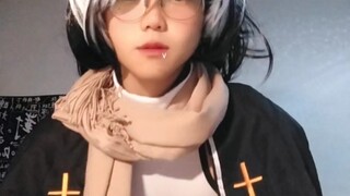 Masa sih kamu enggak mau lihat cewek palsu yang imut banget kayak gini ( ◢д◣ )?