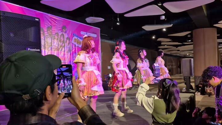 @AmaiMonogatari - Leaving Dystopia at IDOLCON 2025