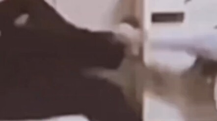 ผลการวินิจฉัย: ปฏิกิริยาสะท้อนเข่าด้านขวาแรงมาก