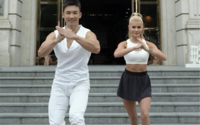 【Lưu Cảnh Hồng & Pamela】Tôi chưa từng thấy họ tập thể dục nhịp điệu cùng nhau trước đây, và mỡ của t