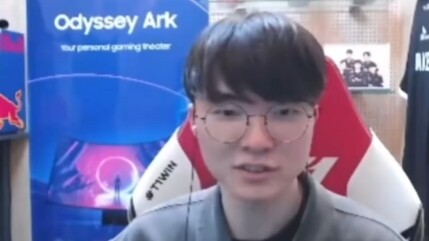 เฟเกอร์เปิดสตรีมครั้งแรกหลังคว้าแชมป์: ทดลองเล่นสกินทุกตัว แล้วพบว่าไม่มีอิกของ SKT ตัวเอง