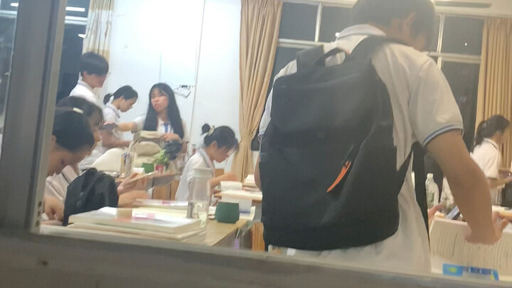 Can an ordinary person sit in this position?