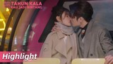 Highlight EP20 Berciuman di kincir ria romantisnya! | Tahun Kala Kau Jadi Bintang | WeTV【INDO SUB】