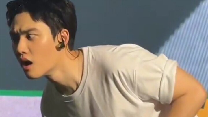 I’ve forgotten the lyrics to “Baby, Don’t Cry,” but I’ll sing it anyway!