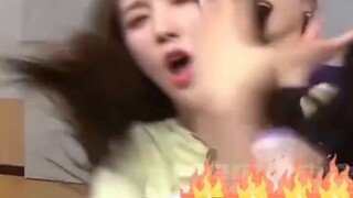 Song Yuqi: Những phẩm chất cơ bản của một cô gái theo đuổi ngôi sao