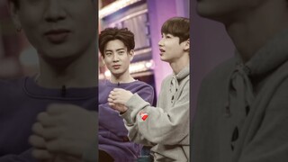 papii said : jika kau menyukai ku,kau harus menyukai gun juga..🥺🥺#offgun