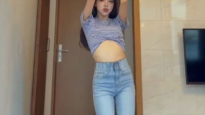 Apakah ini sebabnya saya memiliki begitu banyak penggemar wanita? #wigglewiggle #hellovenus #gadisca