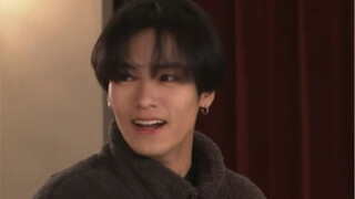 Những chú sói con trong phần tiếp sức biên đạo chỉ đang cố gắng ghi nhớ động tác cut