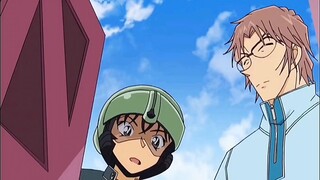 Conan BLEACH kami justru dimarahi oleh anak-anaknya dan pekerjaannya diambil alih oleh Sera.