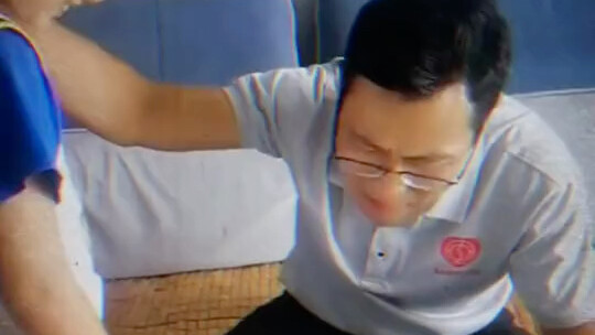 Elementary school student's essay "My Dad" gradually becomes absurd, but bits and pieces might actua