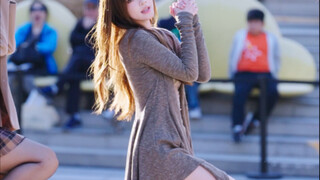 الشعر القصير بدون كعب عالي جميل جدًا أيضًا—حتى خصلات الشعر تلمع... أحببت إطلالة المكياج والأزياء الي