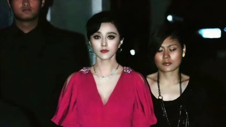 She is the Chinese star on the international stage! She is so dazzling and radiant!