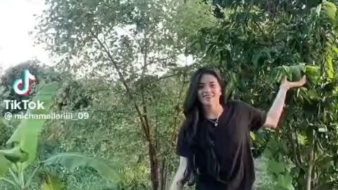 Nakaka inlove sumayaw si ate🥰♥️🥰