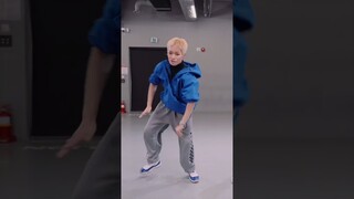 😆🤩 #liakim #yell #choreography