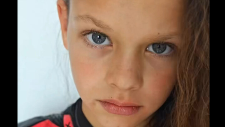 Cô gái Nga thật kiên cường