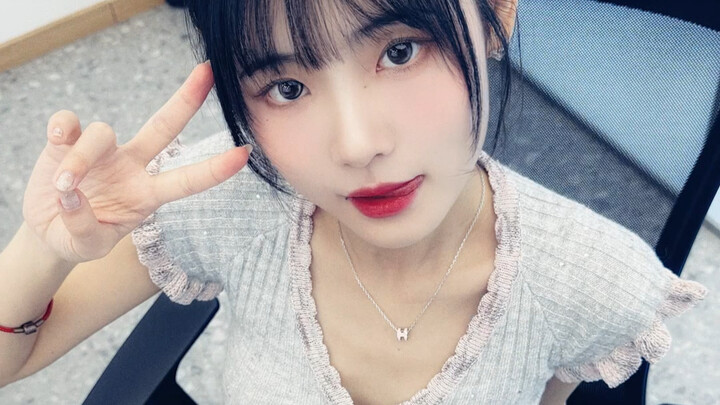 女同事们的黑丝。