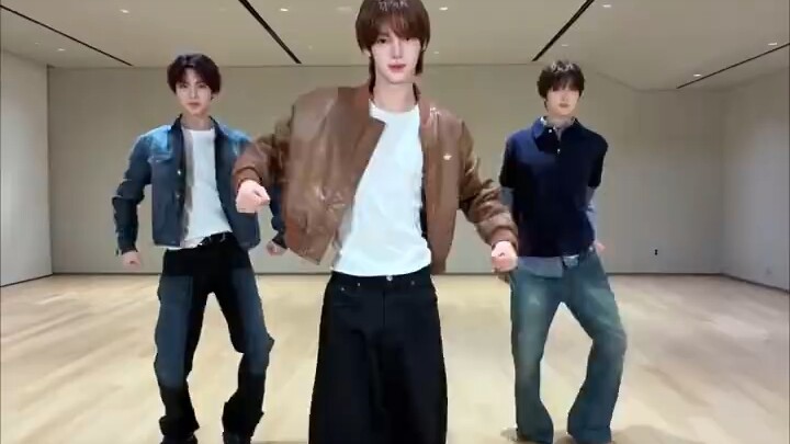 Challenge antara Huang Minghao dan Choi Youngjae dari TWICE! Kolaborasi impian ini!